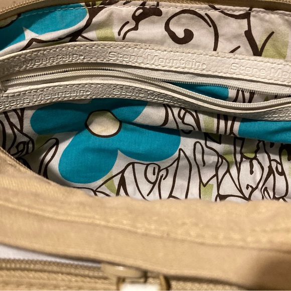 Stone Mountain beige and white shoulder bag - Picture 9 of 11